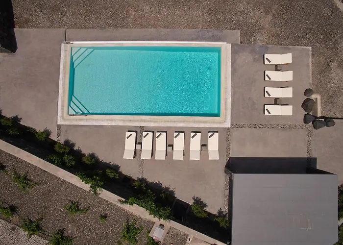 Akrotiri Private * Φηρά