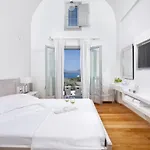 Akrotiri Private Villa