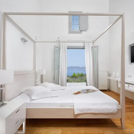 Akrotiri Private Fira (Santorini)