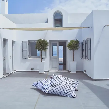 Akrotiri Private فيلة ثيرا